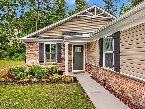 2nd image of 125 Coquina Lane