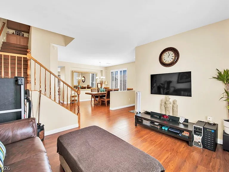 668 Sunrise Lake Pl — Photo 9