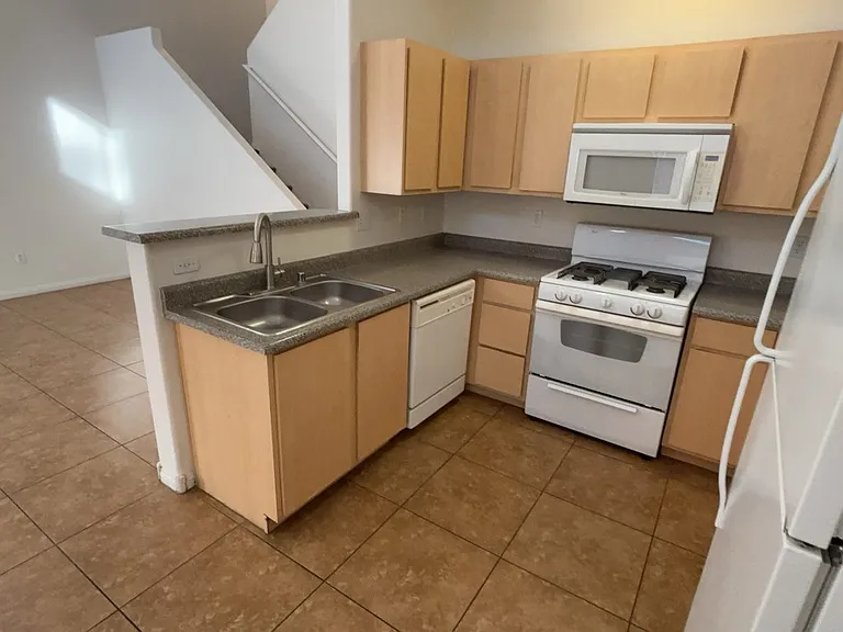 4915 E Russell Rd #180-6 — Photo 15