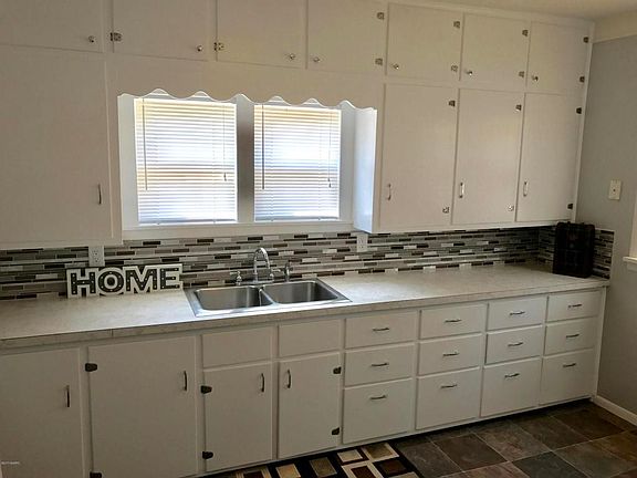5th image of 1223 E Forest Ave