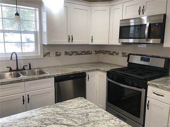 5th image of 113 Leonard Dr