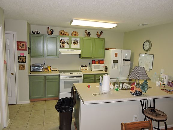 3rd image of 1629 Orchard Grove Dr