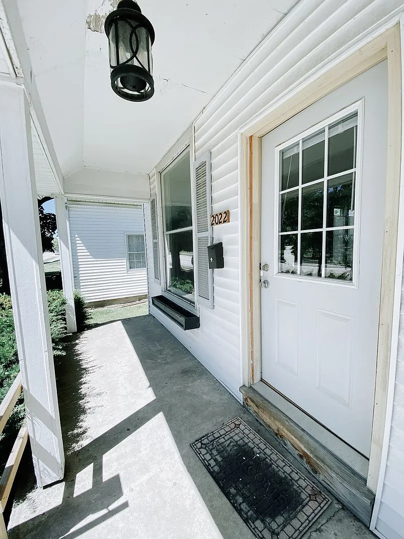 2 bedroom and 1 bathroom duplex — Photo 3