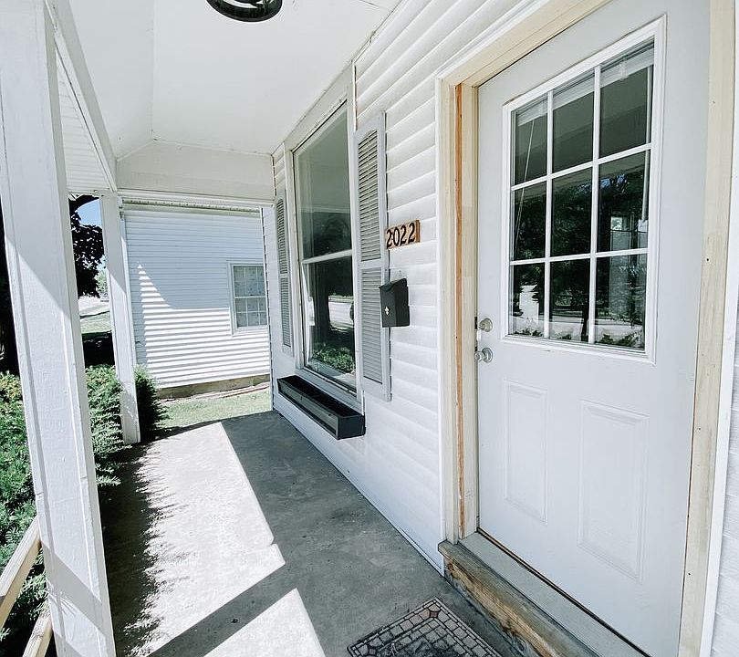 1st image of 2022 Scott St
