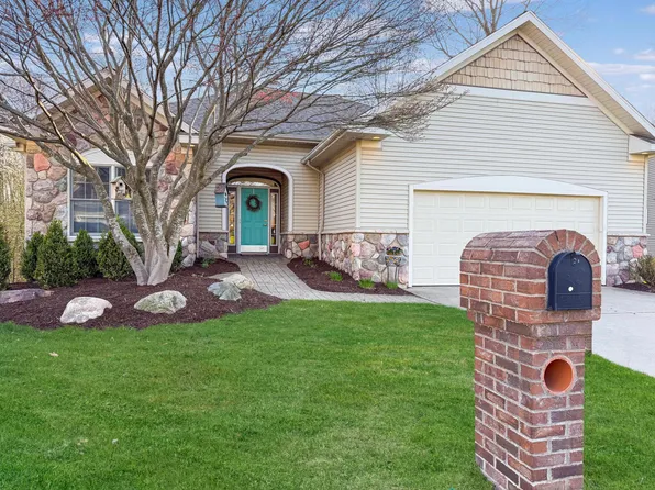 4005 Timberland Dr SE, Grand Rapids, MI 49508