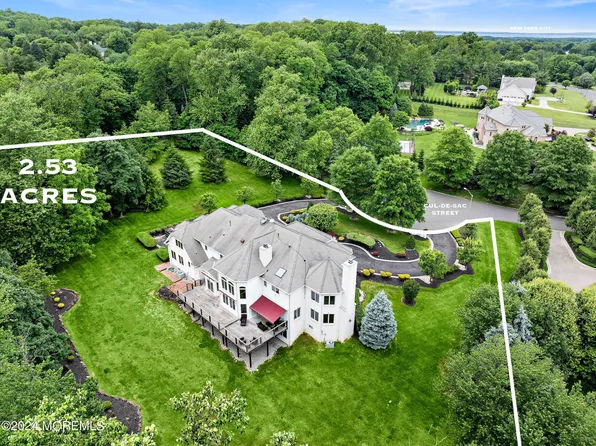 3 Beechwood Grove Court, Holmdel, NJ 07733