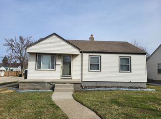 832 Hudson St, Wyandotte, MI 48192