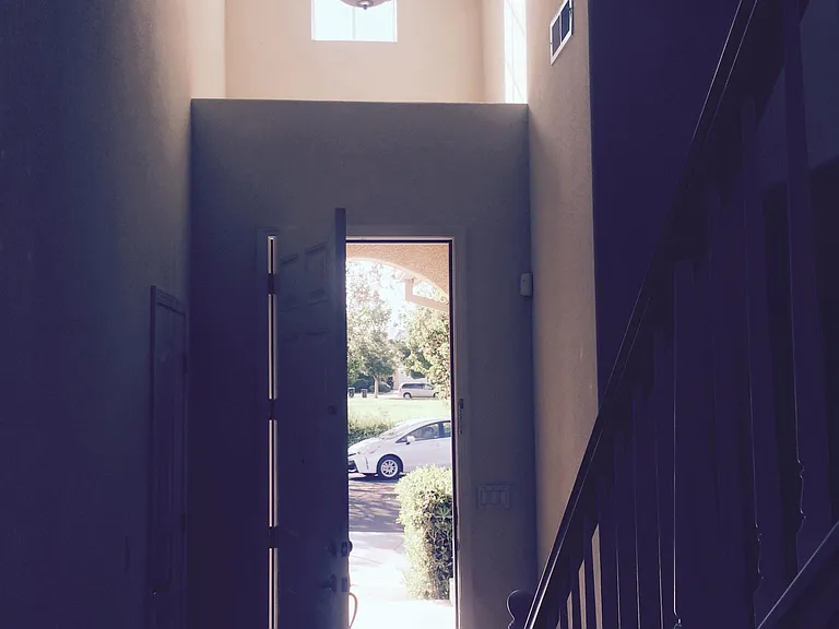 716 S Vecindad St #TWO FLOOR — Photo 11