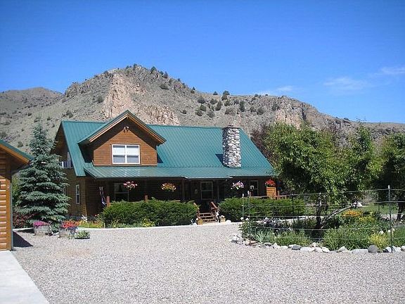 Wide driveway and easy access to home