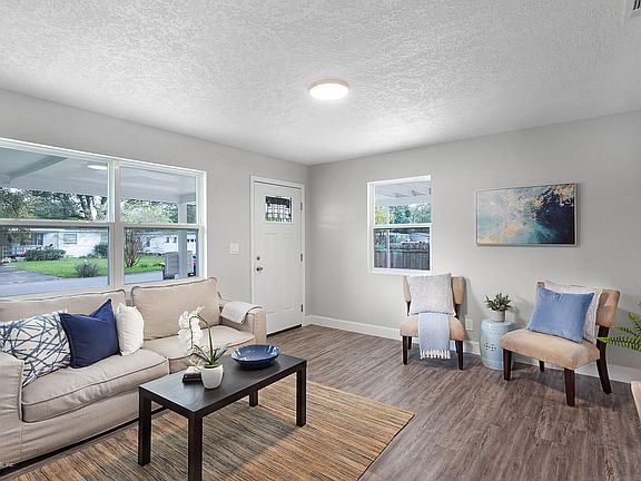 5th image of 5826 Norde Dr W
