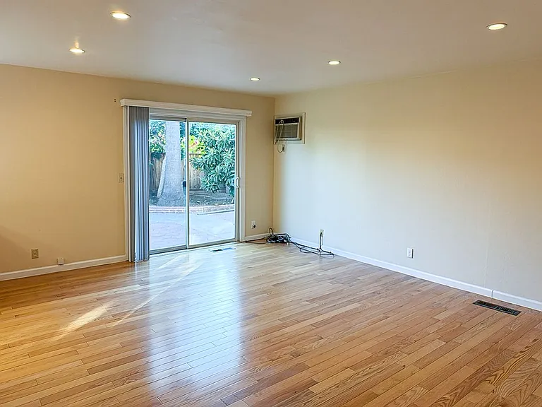 6403 Tamalpais Ave — Photo 7