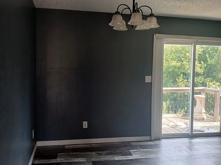 307 Longview St — Photo 8