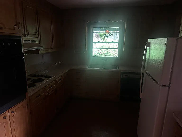 821 Georgia St — Photo 4