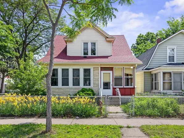 898 Western Ave N, Saint Paul, MN 55117