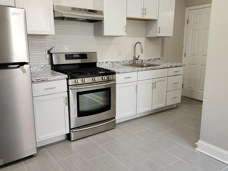 421 N 60th St #A — Photo 3