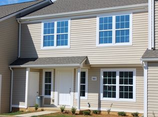 565 Pin Oak Dr NW, Christiansburg, VA 24073