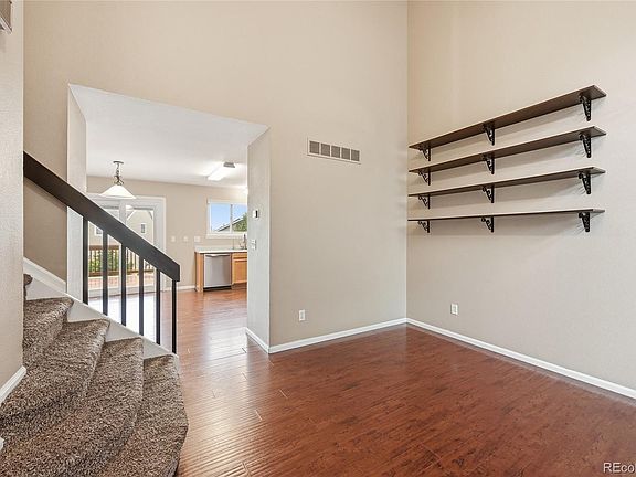 5th image of 5545 S Winnipeg Street