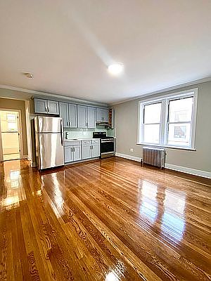 5th image of 84-48 Lefferts Blvd #3