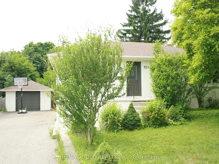 1124 Kent Ave — Photo 5