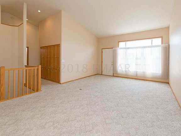 4th image of 2932 Eagle Dr