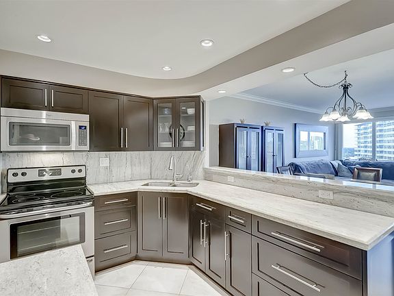 2nd image of 3233 NE 34th St APT 1104