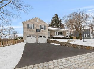 43 Rock Ridge Dr, Rye Brook, NY 10573