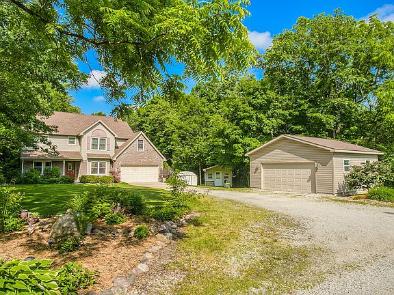 2nd image of 7320 Wentworth Ln