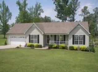 5550 Earl Dr, Hokes Bluff, AL 35903