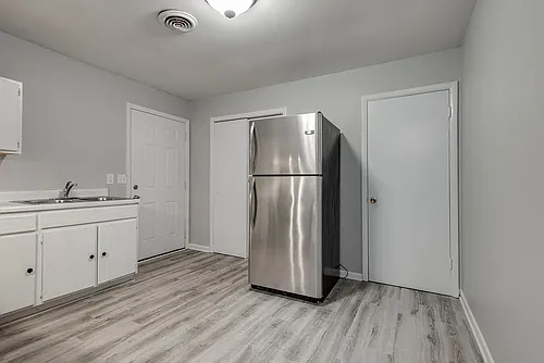 2330 Oak Ct #2330 Photo 1