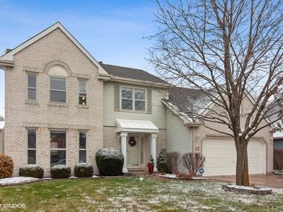 23 Newgate Ave, Naperville, IL, 60565