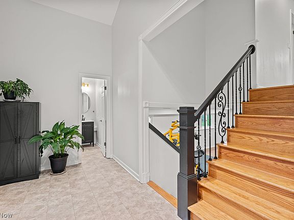 2nd image of 9353 Chamberlin Rd