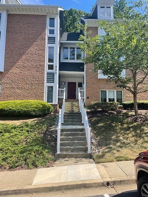 1st image of 645 Oakland Hills Dr APT 2A