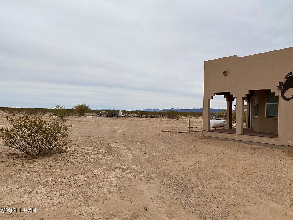 1st image of 49780 69th St