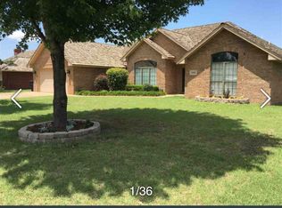4208 Country Club Dr, Enid, OK 73703
