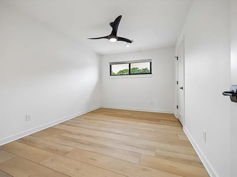 12510 Mooreknoll Ln — Photo 23