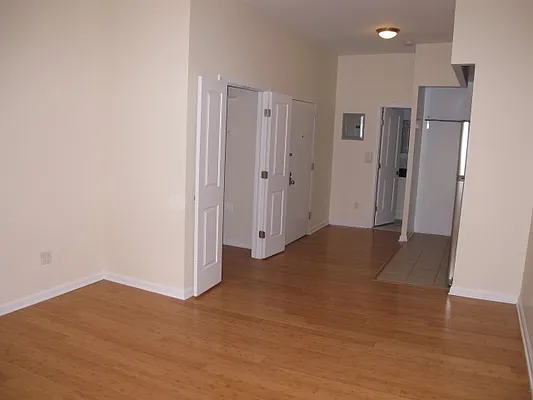 Rented by Metropolis Real Estate of Manhattan | media 28