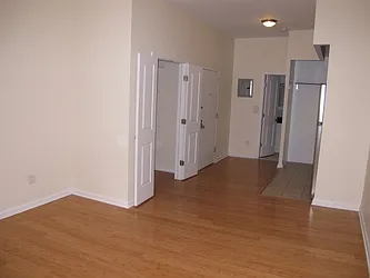 Rented by Metropolis Real Estate of Manhattan