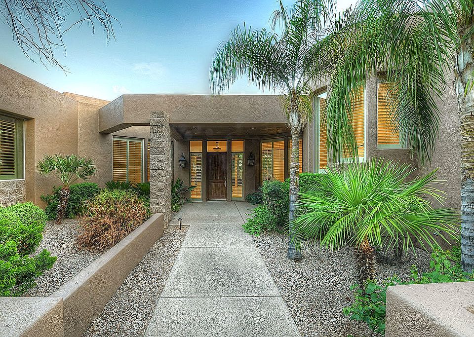 1st image of 6423 N Desert Wind Cir