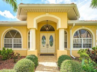 5352 Bayside Ct, Cape Coral, FL 33904