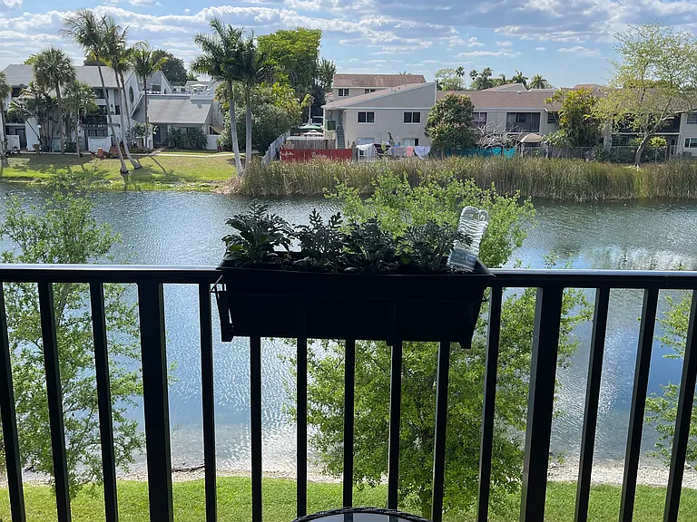 15470 SW 82nd Ln #332 — Photo 4