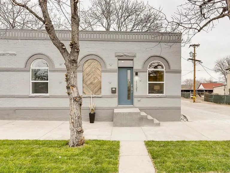 1121 W 36th Ave — Photo 24