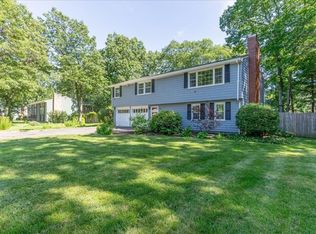 77 Pine St, Natick, MA 01760