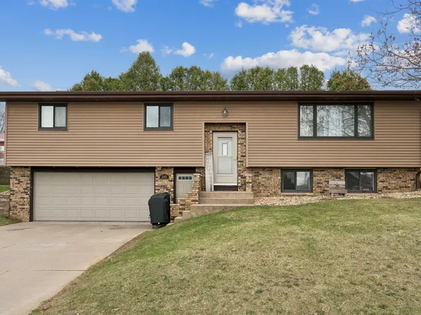 243 Maureen Ave, Dickeyville, WI 53808