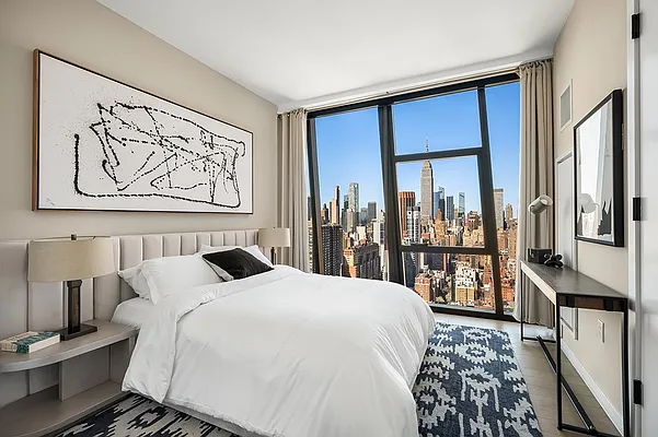 Rented by MNS | media 6