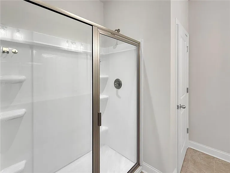 5100 Hillington Way — Photo 16