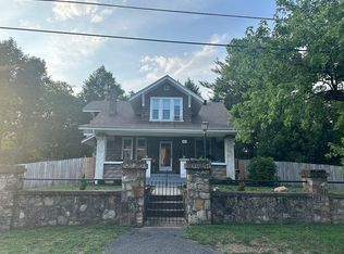 801 Wolf St, Narrows, VA 24124