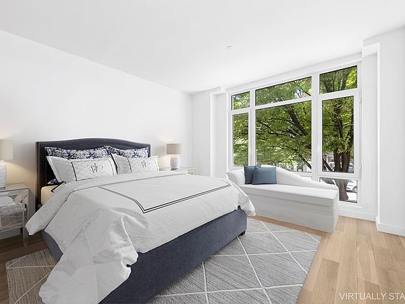 4th image of 952 Columbus Ave #2A