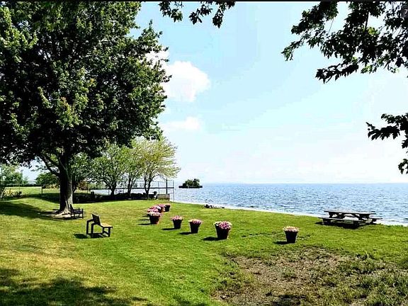 5th image of 22833 Poplar Beach Dr