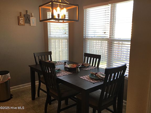 4th image of 2166 Willow Creek Ln