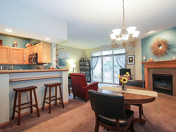 2nd image of 5587 Bantry Ln APT 3